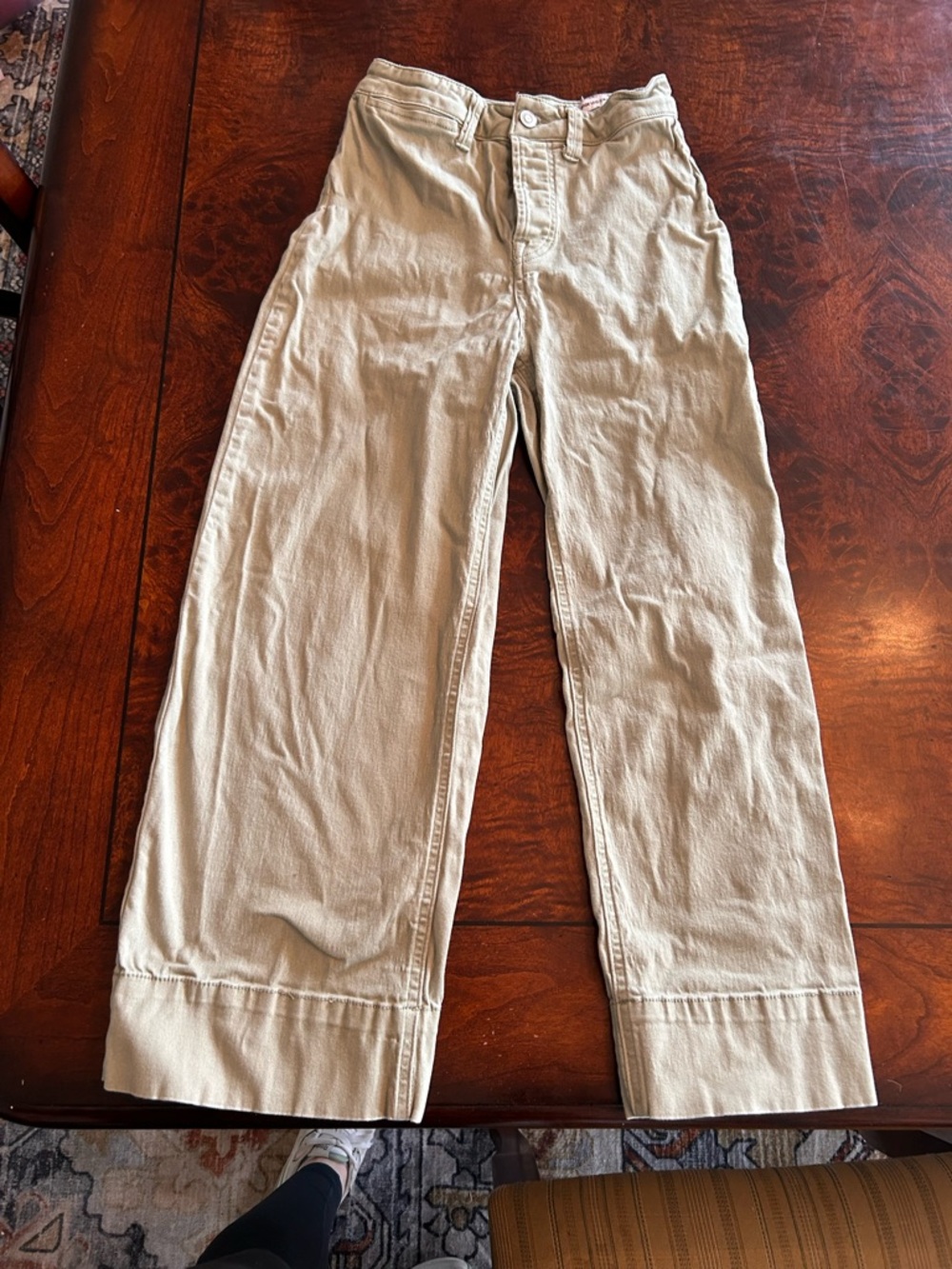 BCBGeneration‎ Women’s Pants 3/26 High Rise Leg Crop Button Fly Green